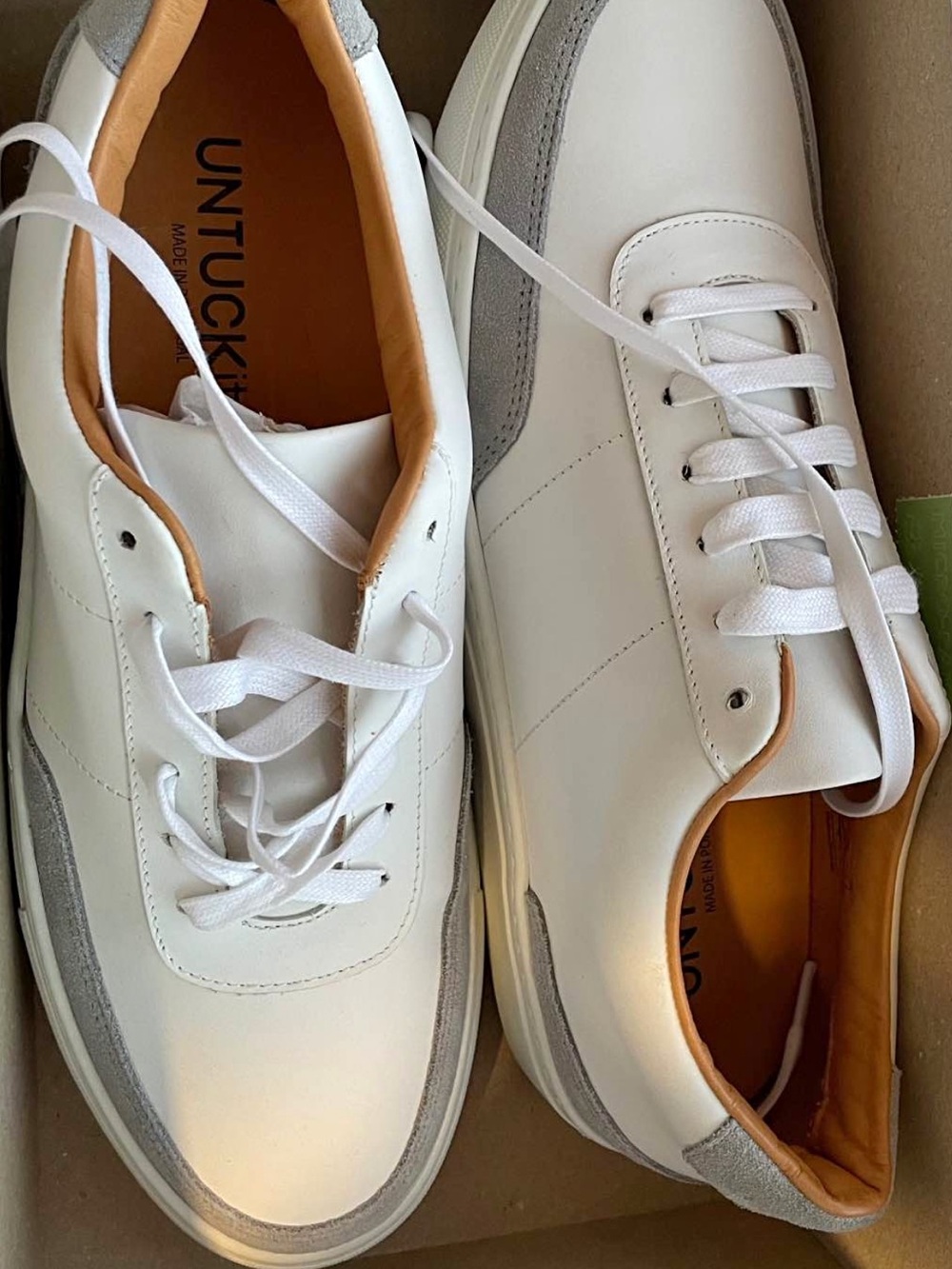 🔥UNTUCKit Men’s White Leather Sneakers with Gray Accents and Tan Lining🔥 10.5